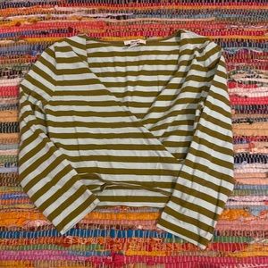 🦕 Crossover Stripe Crop Top